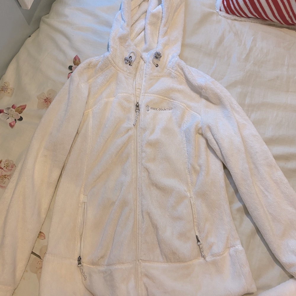 Free country fuzzy jacket with a hood